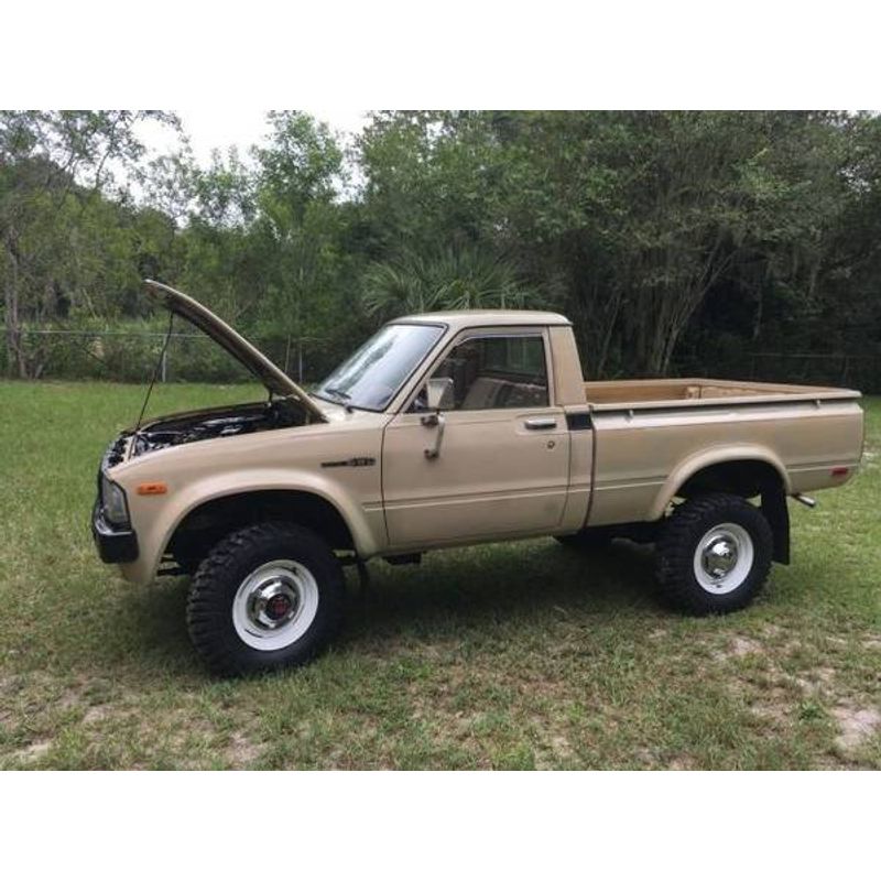 WANTED OLD TOYOTA PICKUP & 1st Gen. 4RUNNER 1979-1988